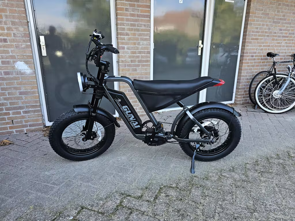 【Second Hand】GUNAI-Y Moped Electric Bike for Adults 20 Inch Off-Road Dirt Electric Mountain Bike with 48V18AH Lithium-Ion Battery, 7-Speed Full Suspension
